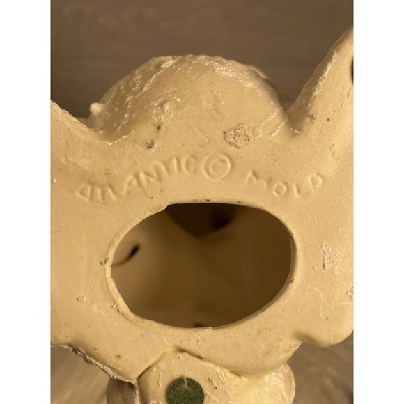 Atlantic Mold Easter Bunny With Egg - Picture 7 of 8